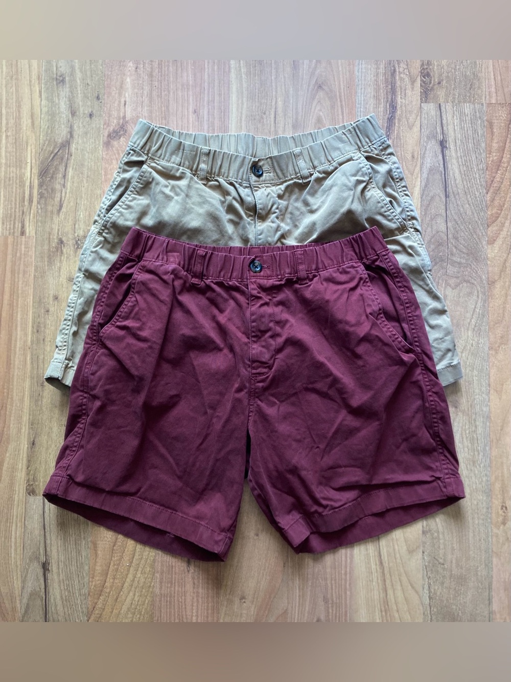 2 BearBottom Chino Elastic Waist Mens L-7 Stretch Shorts Beige & Dark Maroon